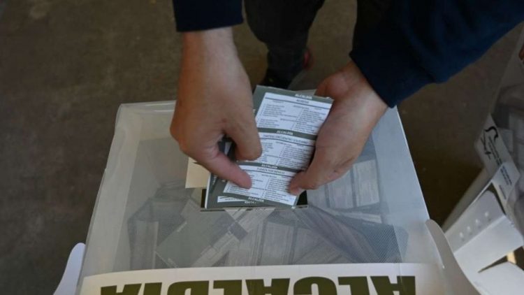 Rechazan abrir 23 casillas para el recuento de votos