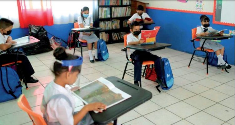 Es ‘foco rojo’ intención de regresar a las aulas