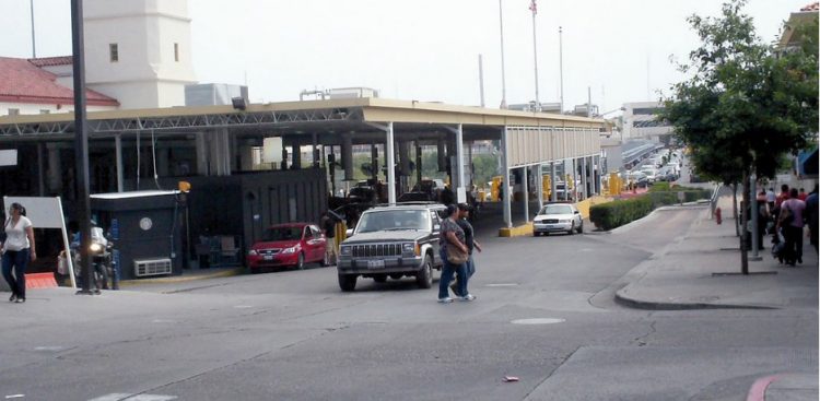 Pedirán abran puentes para que mexicanos crucen a vacunarse