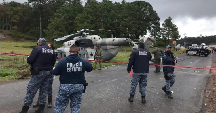 Helicóptero donde iba Secretario de Gobierno de Veracruz se desploma; está estable