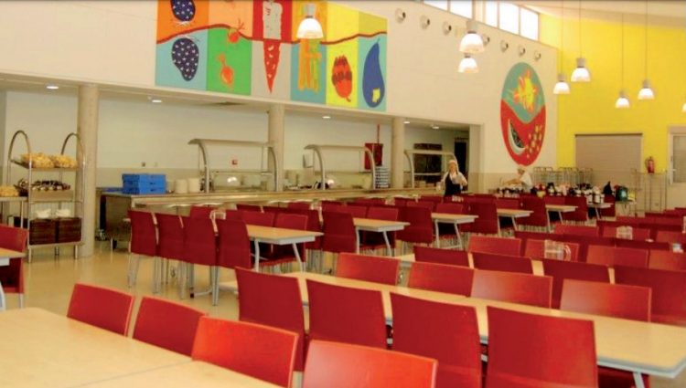 Buscan evitar aglomeraciones en escuelas laredenses