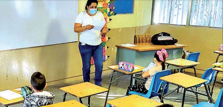 Avalan a 37 escuelas de NLD para clases presenciales