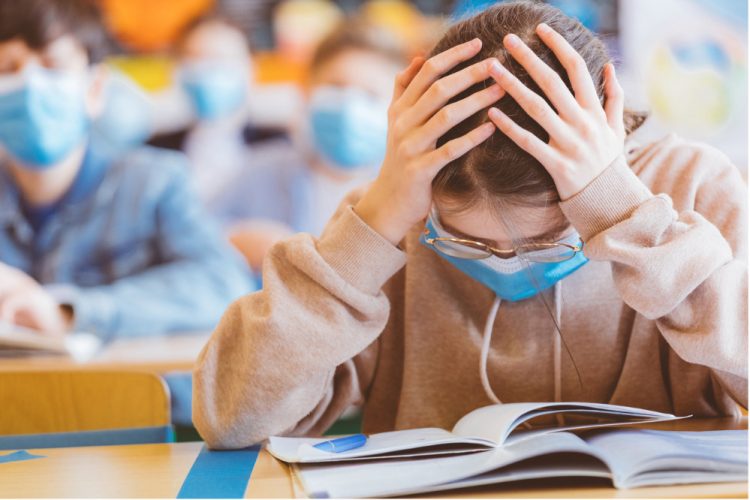 En dos semanas dan positivo 100 estudiantes