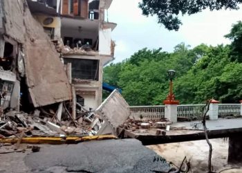 Fallece niño español tras el paso del huracán Nora en Puerto Vallarta