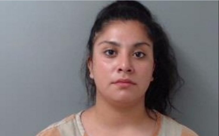 Mujer le dispara a su pareja pero no le atina