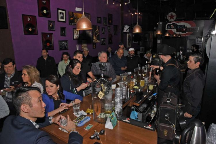 Jóvenes, sin miedo al covid