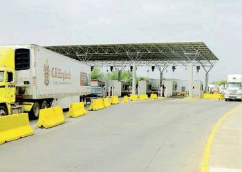 Empuje de Nuevo León debe beneficiar carga a Nuevo Laredo: transportistas