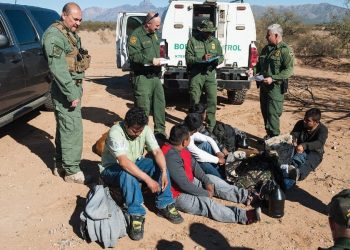 Piden a Biden cambiar estrategia migratoria