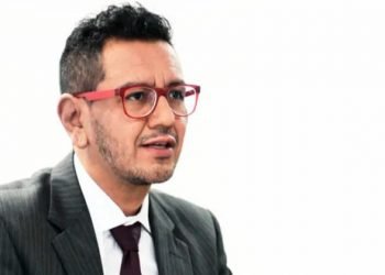 Unam destituye a Iván Ruiz por decir que feminicidios son “acto de amor”