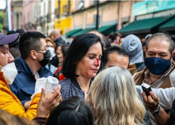 Golpean a la alcaldesa electa Lía Limón afuera del Congreso de CDMX