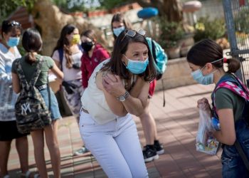 Falla juez en contra de la primera demanda por el uso del cubrebocas en las escuelas