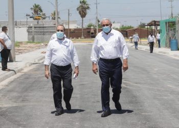 Mejora gobierno municipal vialidades en Los Presidentes