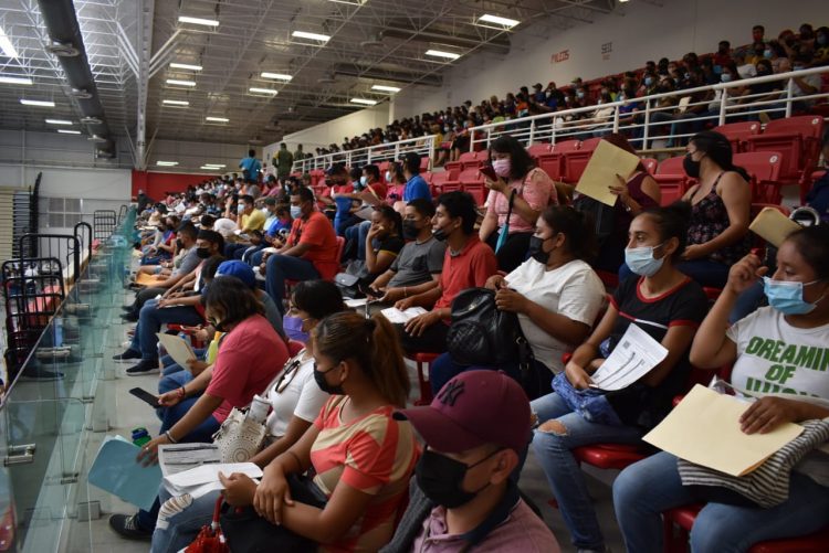 Se vacunaron más de 100 mil jóvenes