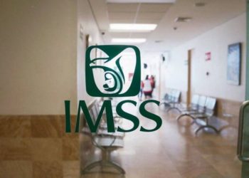 Directivos del IMSS denuncian ante la FGR a un funcionario estatal