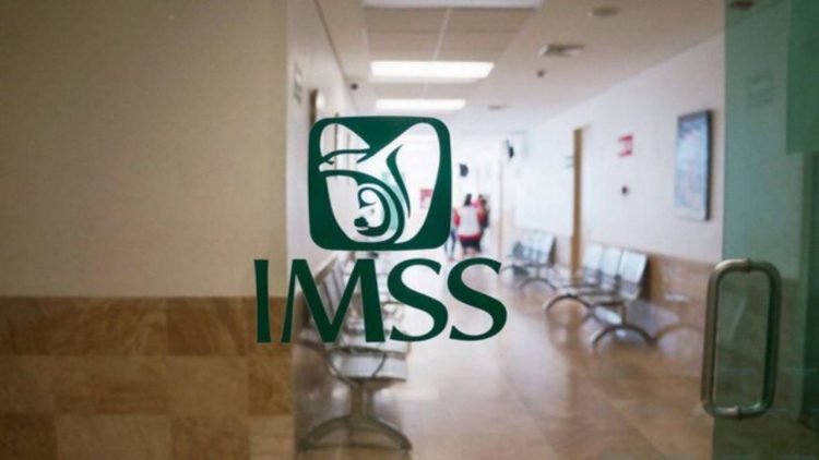 Directivos del IMSS denuncian ante la FGR a un funcionario estatal