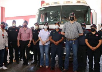 Reitera Carmen Lilia su apoyo a bomberos