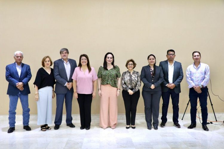 Carmen Lilia Canturosas logra avances para el transporte federal