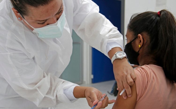 Menores con enfermedades recibirán vacuna anticovid de Pfizer: López-Gatell