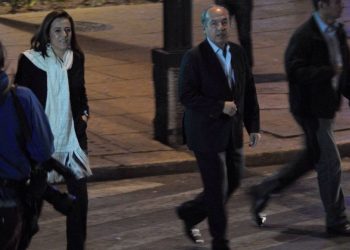 Calderón, Margarita y miles más firman en Change contra monumento a mujer indígena