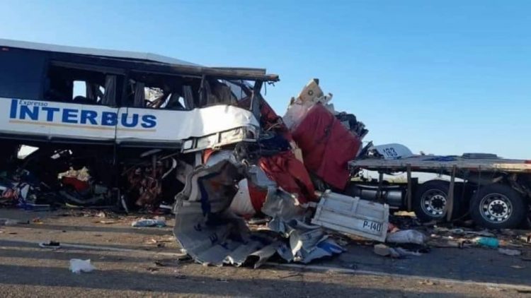 Accidente en carretera Sonoyta-San Luis Río Colorado, Sonora, deja 16 muertos