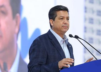 Cabeza de Vaca conserva fuero; Tribunal desecha queja de la FGR