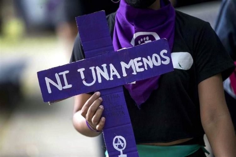 Madres e hijas, cinco feminicidios en dos estados