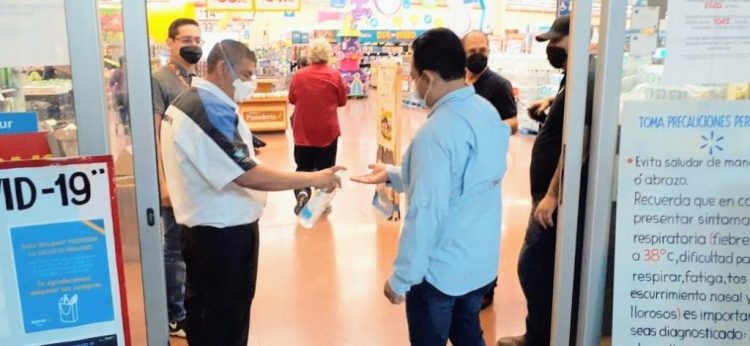 Refuerzan en tiendas las medidas sanitarias
