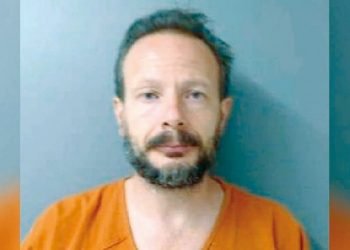 Arrestan a impúdico en las afueras de gimnasio