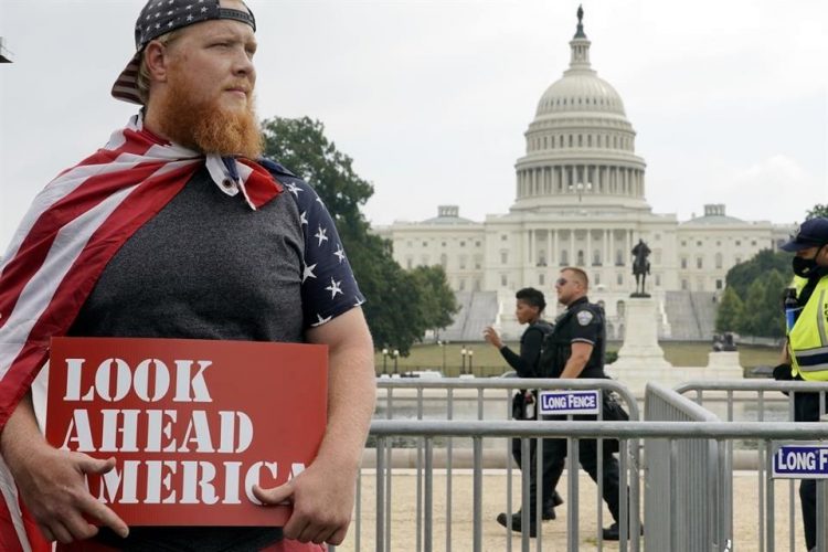 Resguardan Capitolio por concentración de trumpistas