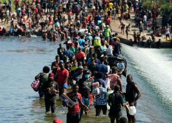 Cierran puente en Del Río, TX