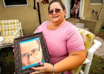 Mujer estuvo hospitalizada por Covid-19; regresa a casa y halla a su esposo muerto