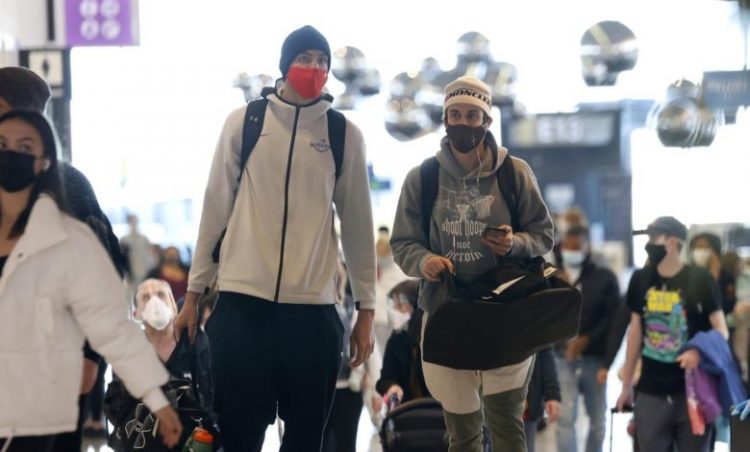 Estados Unidos exigirá a turistas certificado de vacunación contra COVID para entrar a su territorio