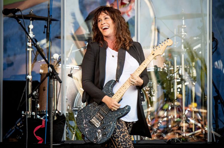 Afirma Alanis Morissette que fue violada a los 15 años