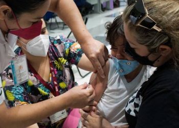 CanSino probará vacuna para niños en México; busca su aprobación en octubre