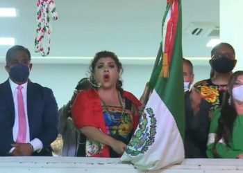 “Vivan Sheinbaum y AMLO”: Alcaldesa de Iztapalapa celebra la 4T en largo Grito de Independencia | VIDEO