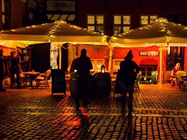 Dinamarca excluye a exconvictos de vida nocturna