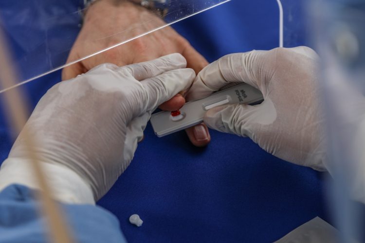 Están disponibles pruebas Covid y tanques de oxígeno sin costo