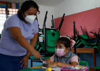 SEP: Así puedes denunciar si obligan a tu hijo a asistir a clases presenciales