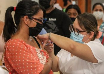 ‘Hay rezago de 200 mil vacunados contra Covid’