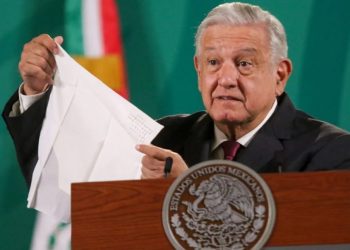 AMLO: ‘Se equivocan quienes piensan que somos lo mismo; no nos conocen bien’