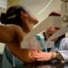 Es cáncer de mama, de las principales causas de decesos en mujeres