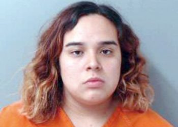 Arresta la policía a dos traficantes de humanos