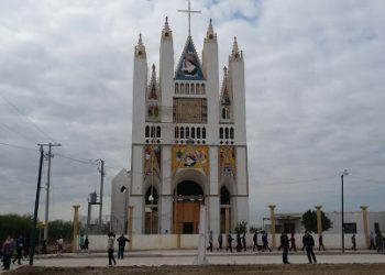Aumenta el aforo a 75% en iglesias y templos