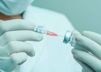 CanSino y ‘Sputnik V’: ¿Por qué la OMS no ha aprobado estas vacunas COVID?