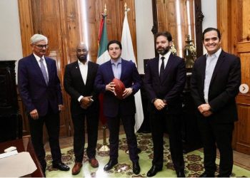 Samuel García anuncia que habrá NFL en Nuevo León