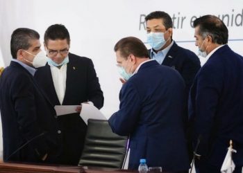 Critica AMLO que gobernadores pidan más dinero «para seguir robando»