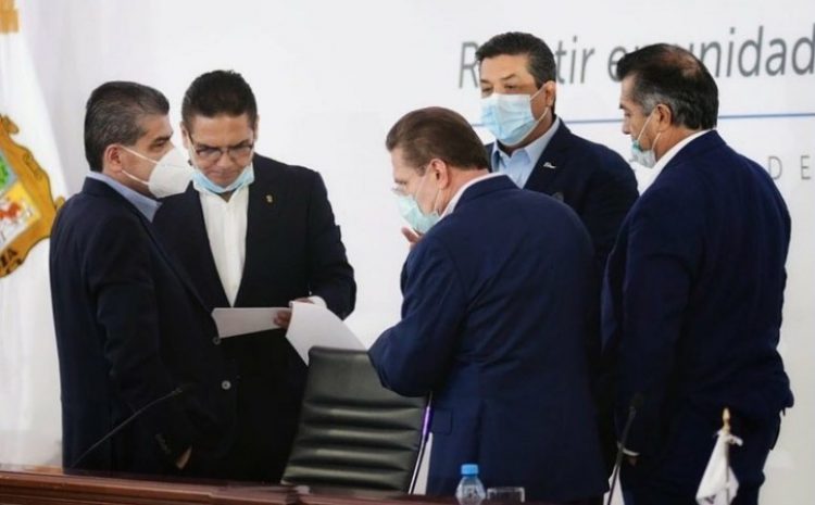 Critica AMLO que gobernadores pidan más dinero «para seguir robando»