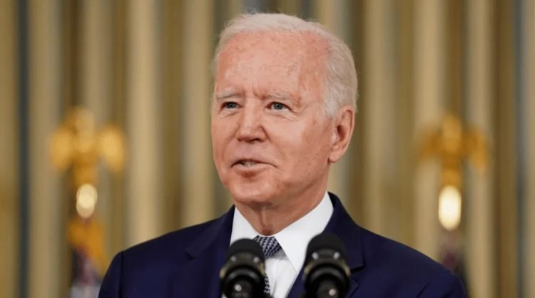 Biden levanta restricciones de viaje por el Covid-19 e impone normas de vacunación
