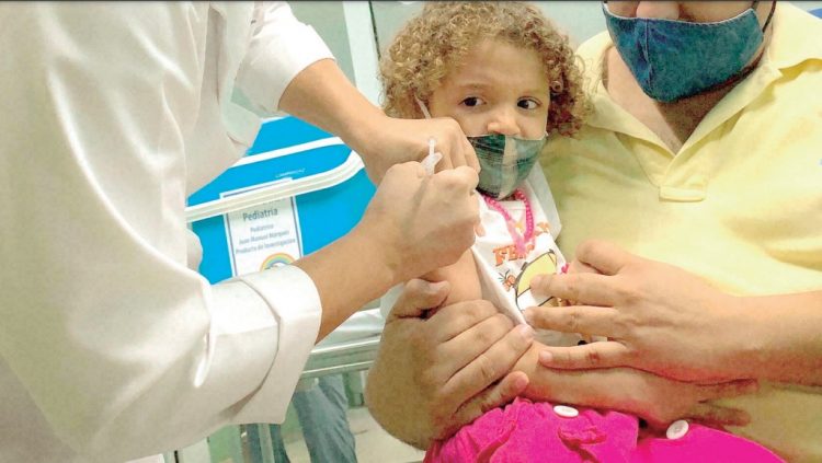 Se aproxima fecha para inmunizar a los menores