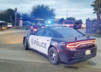 Identifican a policías que enfrentaron a pistolero